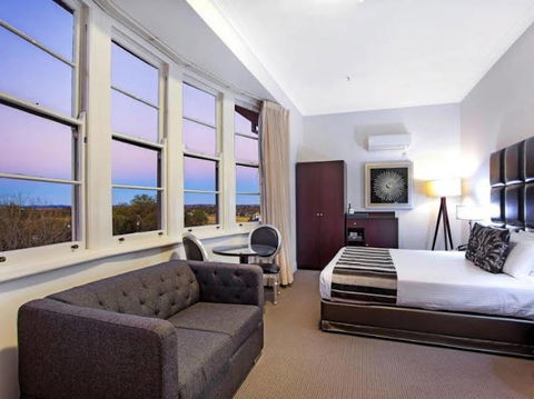Monte Pio Hotel & Conference Centre - Darwin Holiday 1