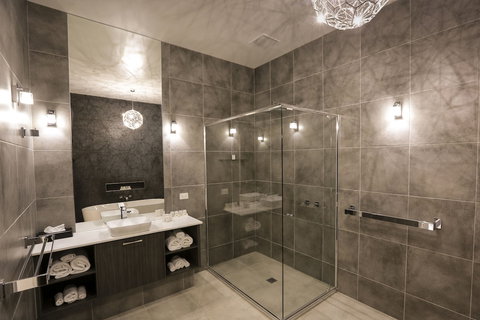 Indulge Apartments CBD - Darwin Holiday 4