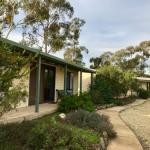 Stawell Holiday Cottages - Darwin Holiday 0