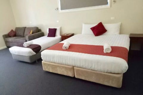 Hillview Farmstay - Darwin Holiday 6