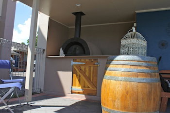 Isis Motel Scone - Darwin Holiday 4