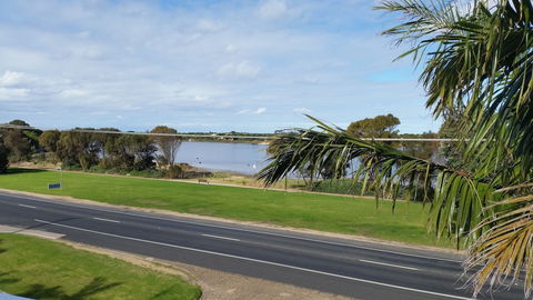 Ultimate Holiday Apartments - Darwin Holiday 3