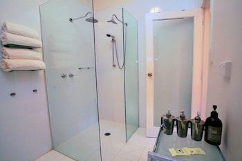 Possums Spa Apartments - Darwin Holiday 4