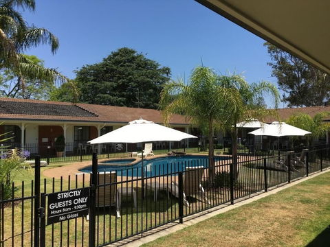 Capricorn Motor Inn - Darwin Holiday 2