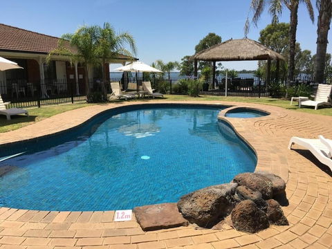 Capricorn Motor Inn - Darwin Holiday 0