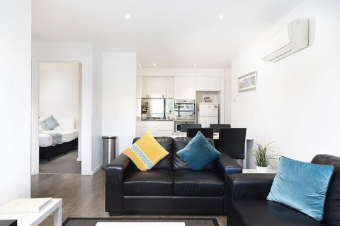RNR Serviced Apartments North Melbourne - Darwin Holiday 5