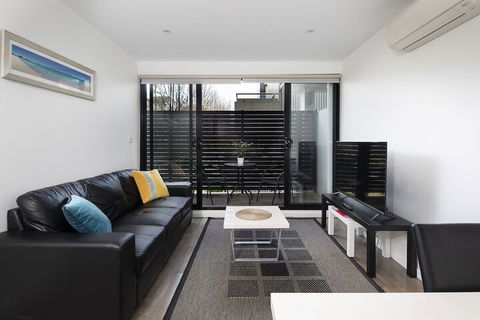 RNR Serviced Apartments North Melbourne - Darwin Holiday 3