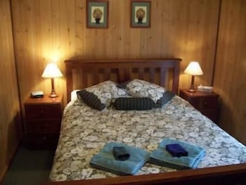 Clare Valley Cabins - Darwin Holiday 6