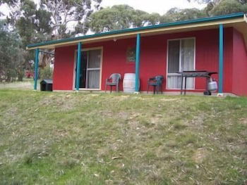 Clare Valley Cabins - Darwin Holiday 0