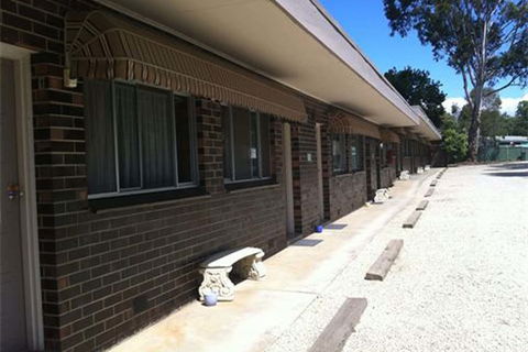 Tartan Motel - Darwin Holiday 1
