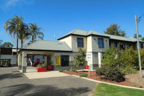 Narrabri Motel And Caravan Park - Darwin Holiday 0