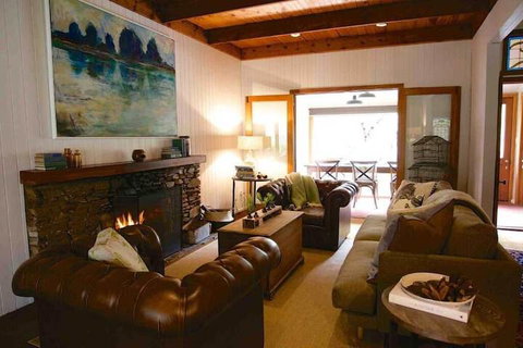 Braeside Mt Macedon Country Retreat & Bed & Breakfast - Darwin Holiday 6