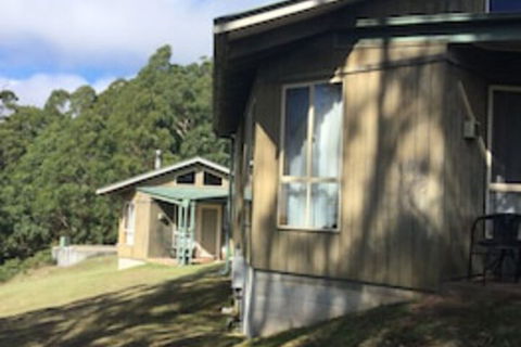 Jenolan Cabins - Darwin Holiday 0