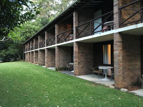 Avoca Beach Hotel - Darwin Holiday 1