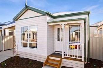 Werribee Short Stay Villas & Accommodation - Darwin Holiday 0