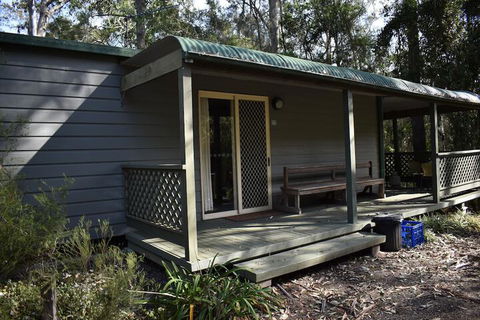 Jervis Bay Cabins & Hidden Creek Campsite - Darwin Holiday 2