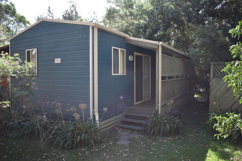 Jervis Bay Cabins & Hidden Creek Campsite - Darwin Holiday 3