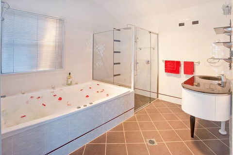 SURFBEACH HOLIDAY PARK - Darwin Holiday 3