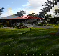 Dunsborough Rail Carriages  Farm Cottages - Darwin Holiday