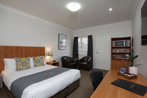 Cadman Motor Inn & Apartments - Darwin Holiday 2