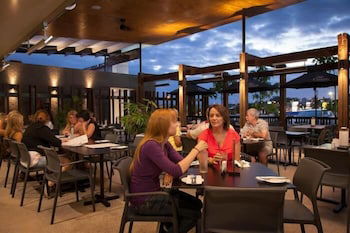 Browns Plains Hotel - Darwin Holiday 4