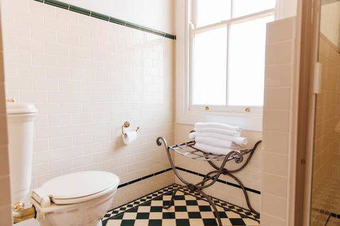 Lindsay House Country Hotel - Darwin Holiday 7