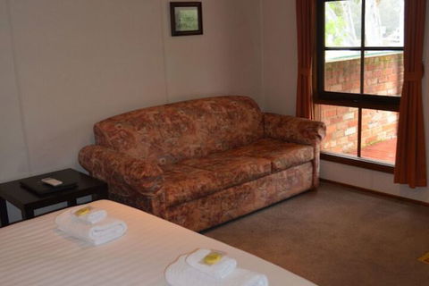 Tasman Holiday Parks - Merool On The Murray - Darwin Holiday 6
