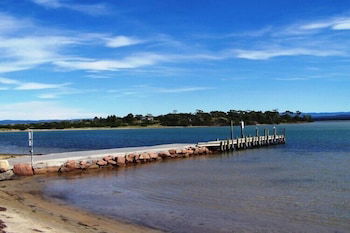 Beach Baby On Freycinet - Darwin Holiday 5