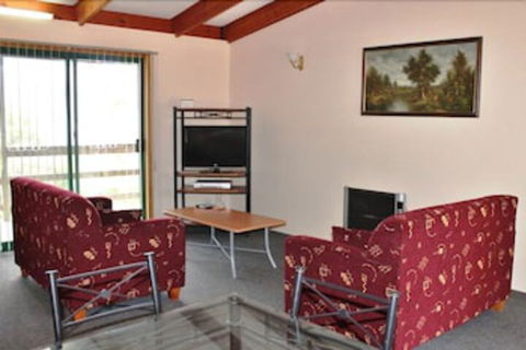 Freycinet Cottage 2 - Darwin Holiday 3