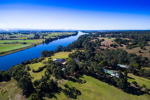 Mansfield On The Manning - Darwin Holiday 1