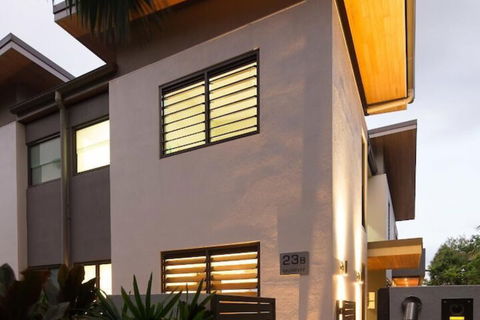 Villa Mercedes Luxury Villa - Darwin Holiday 1