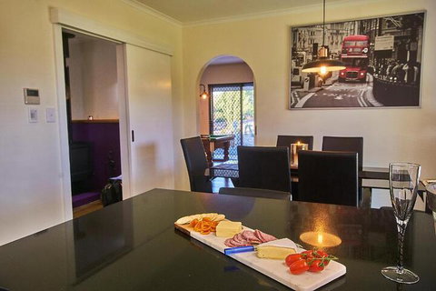 Barossa Elegance - Darwin Holiday 3