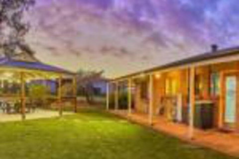 Barossa Elegance - Darwin Holiday 0