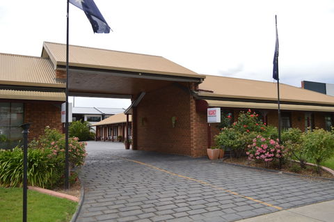 The Cottage Motor Inn Albury - Darwin Holiday 4