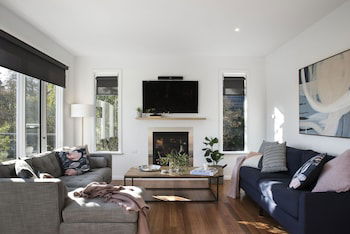 Azure - Darwin Holiday 0