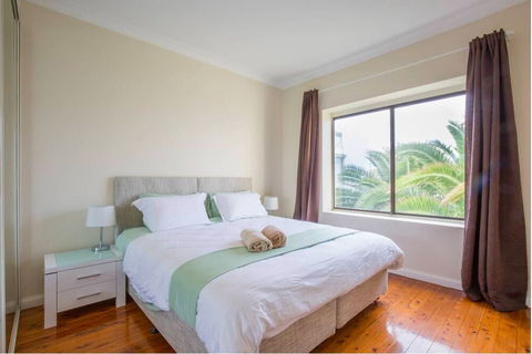 Ultimate Bondi Escape 2 - Darwin Holiday 1