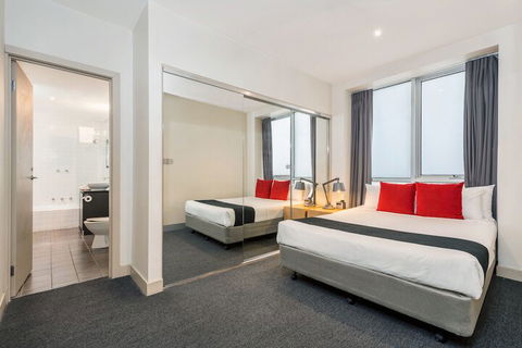 BreakFree On Collins - Darwin Holiday 4