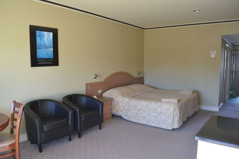 Yarrawonga Mulwala Golf Club Resort - Darwin Holiday 3