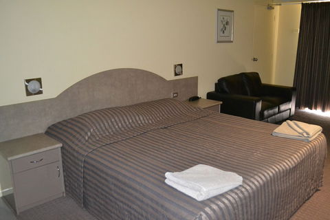 Yarrawonga Mulwala Golf Club Resort - Darwin Holiday 5