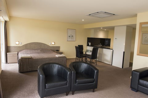 Yarrawonga Mulwala Golf Club Resort - Darwin Holiday 4