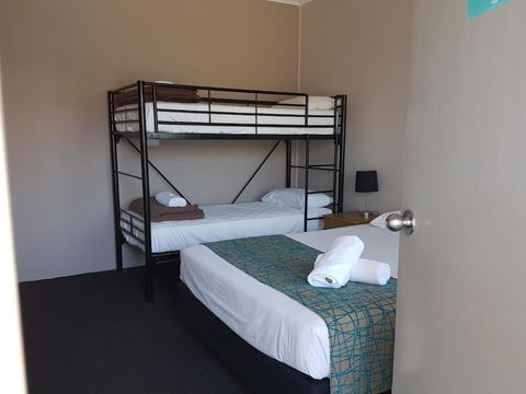 Gateshead Tavern Motel - Darwin Holiday 2