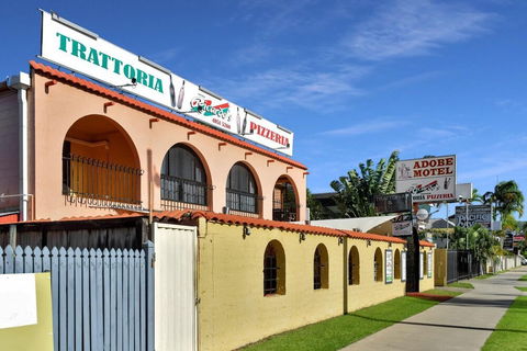 Adobe Motel - Darwin Holiday 3