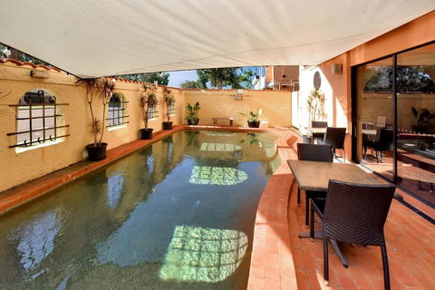 Adobe Motel - Darwin Holiday 4