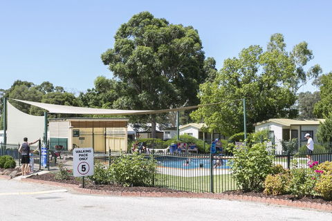 Big4 Bendigo Ascot Holiday Park - Darwin Holiday 1