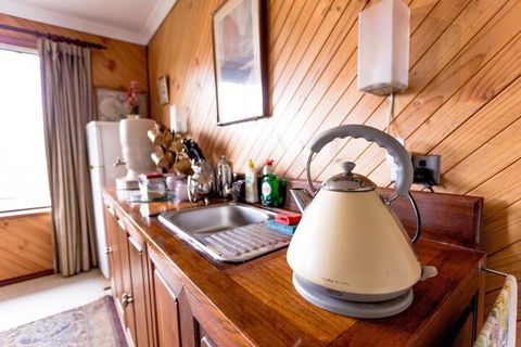 Albanys Big Grove Bed & Breakfast - Darwin Holiday 7