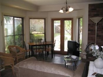 Beechworth Gorge Walk Guest House - Darwin Holiday 3