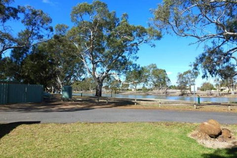 Horsham Riverside Caravan Park - Darwin Holiday 4