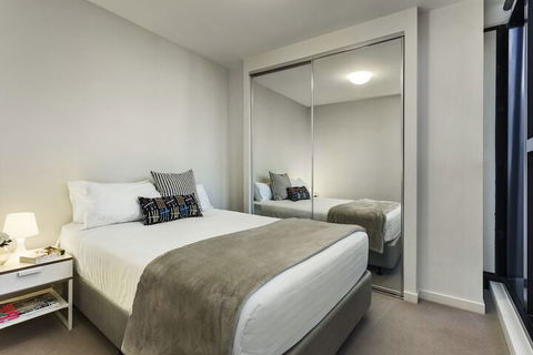 DreamHost Apartments At Collins - Darwin Holiday 7