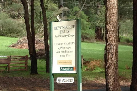 Beyonderup Falls Adult Retreat - Darwin Holiday 2