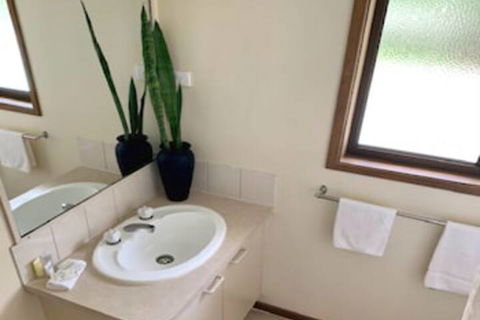 Montville Holiday Apartments - Darwin Holiday 6